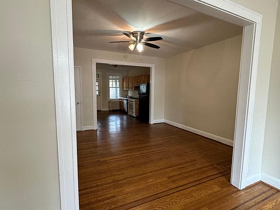 2747 Chesterfield mkt pics (14)_10032024