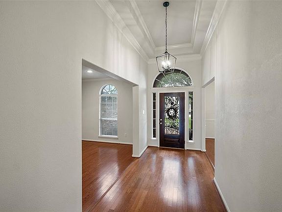 3rd image of 15139 Blackburn Cove Ct