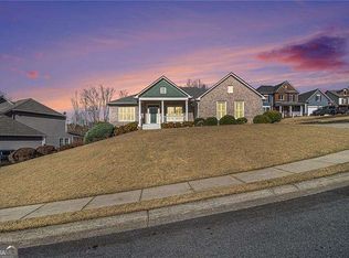 407 Trotters Run, Woodstock, GA 30188