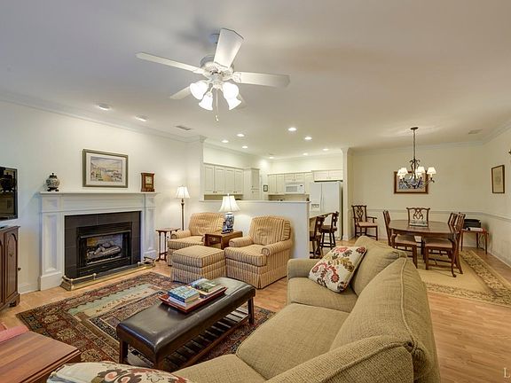 5th image of 1245 Doulton Cir