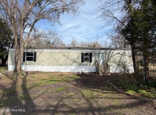 840 Belgrade Swansboro Rd, Stella, NC 28582