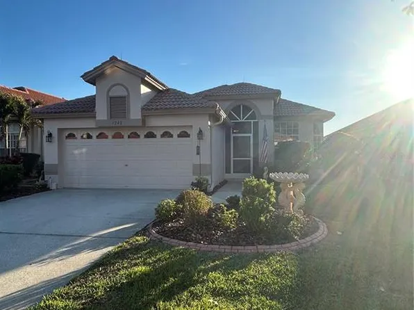 1248 Dartford Dr, Tarpon Springs, FL 34688