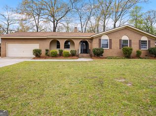 325 Meadowridge Dr, Warner Robins, GA 31093