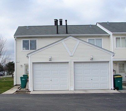 2nd image of 400 Meadow Green Ln