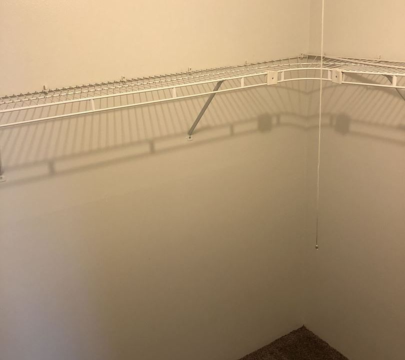 2nd image of 390 4th St APT 10