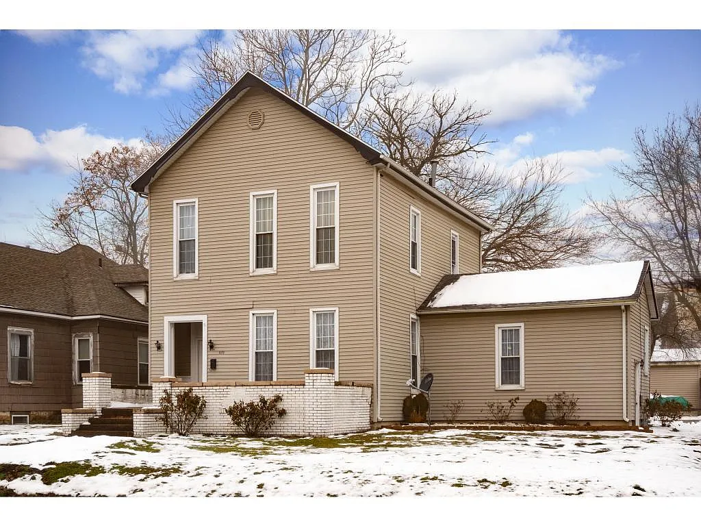 1119 Madison Ave photo 1