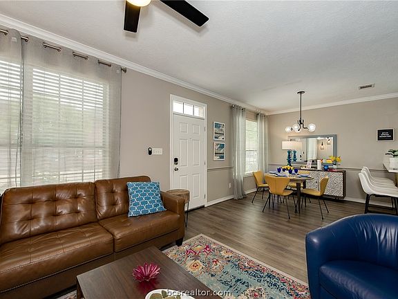 5th image of 248 Forest Dr