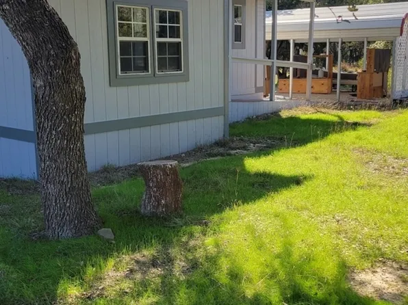 3298 Forest Trail Dr, Bandera, TX 78003