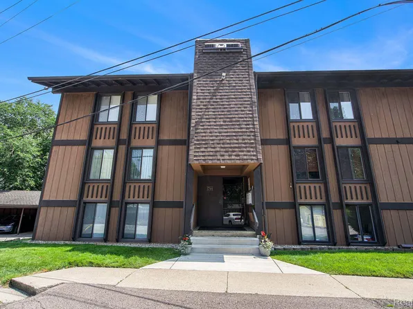 1744 Grove Rd #101, Ypsilanti, MI 48198