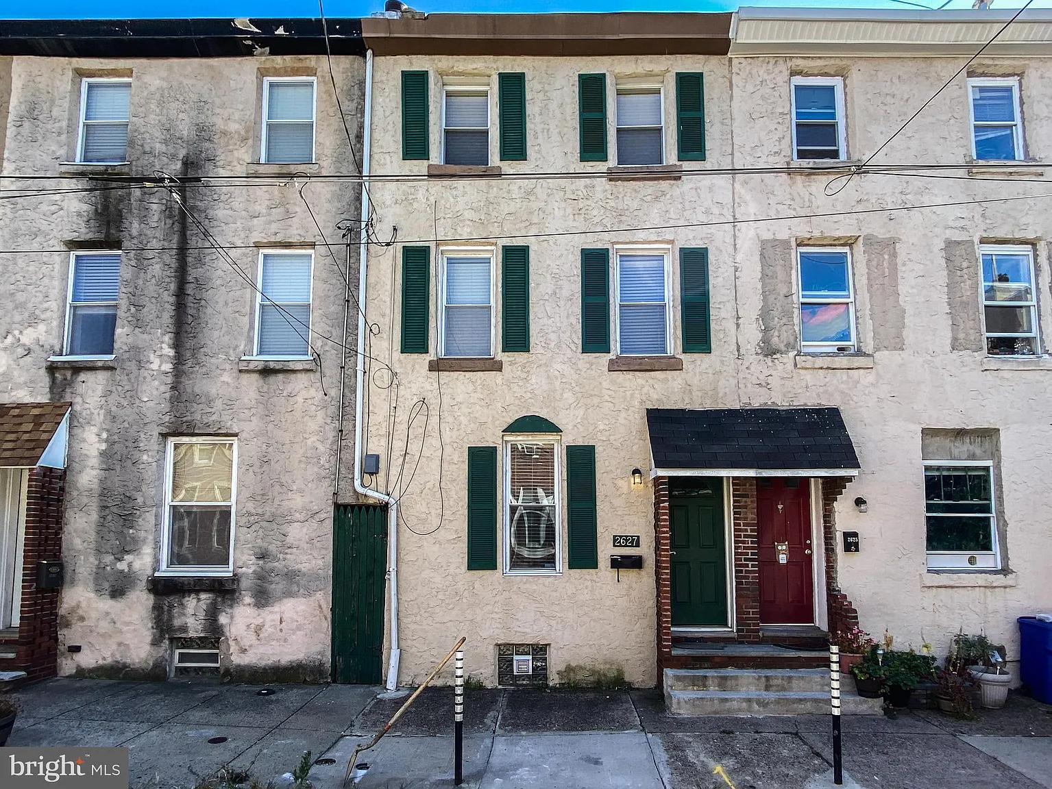 2627 Salmon St photo 1