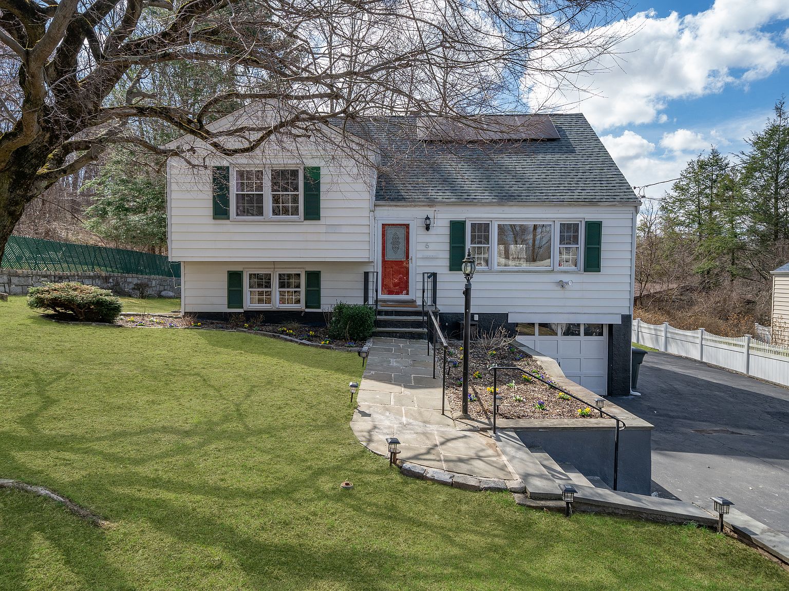 6 Worthington Ter W, White Plains, NY 10607 Zillow