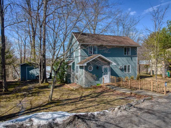 87 Sleepy Hollow Road, Athens, NY 12015