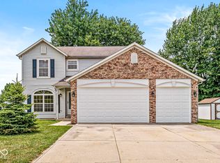 330 Clear Creek Dr, Danville, IN