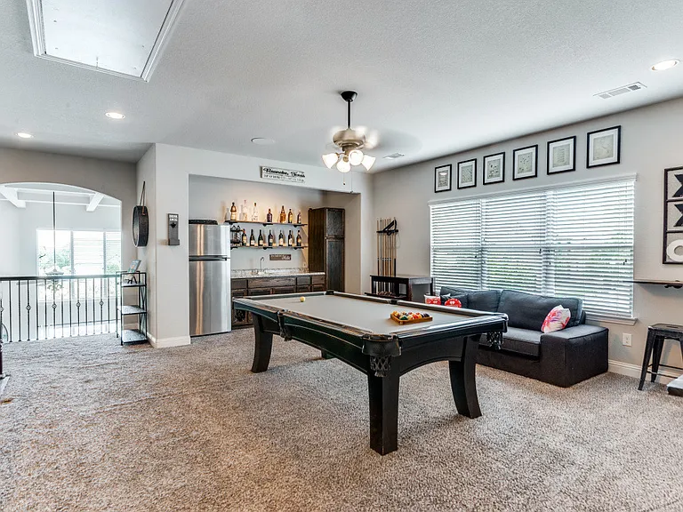 417 Sarah Cir — Photo 6