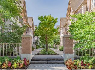 2460 Prince Michael Dr #30, Oakville, ON L6H0G8