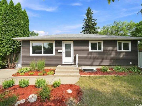 1315 Wilson CRESCENT, Saskatoon, SK S7J 3J8