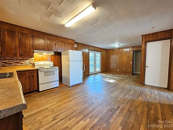 5th image of 1806 Belmar Dr