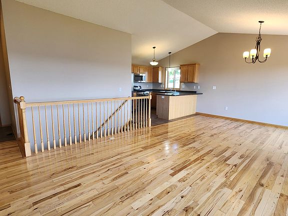 4th image of 2136 Ashland Dr NW