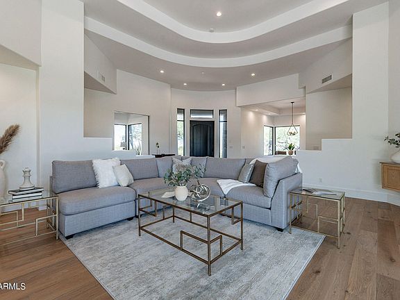 4th image of 10814 E SUTHERLAND Way