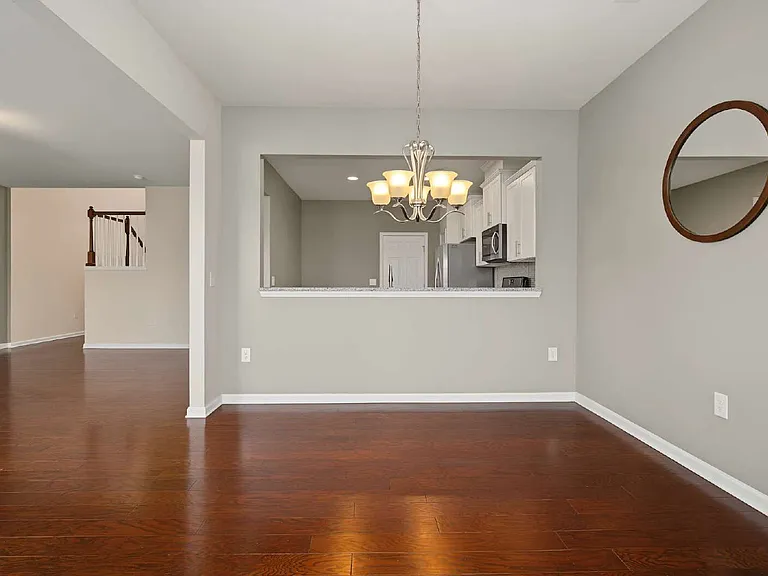 219 Lynchwick Ln — Photo 14