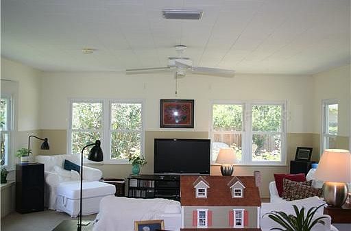 3rd image of 3405 W Santiago St