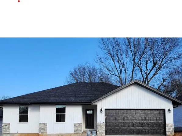 3216 N Travis Ave, Springfield, MO 65803