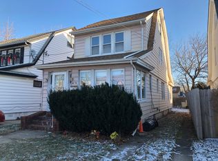 9273 224th St, Queens Village, NY 11428