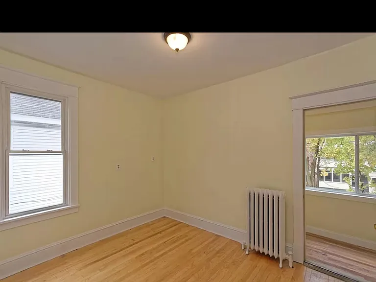 876 Warren St #2 — Photo 25