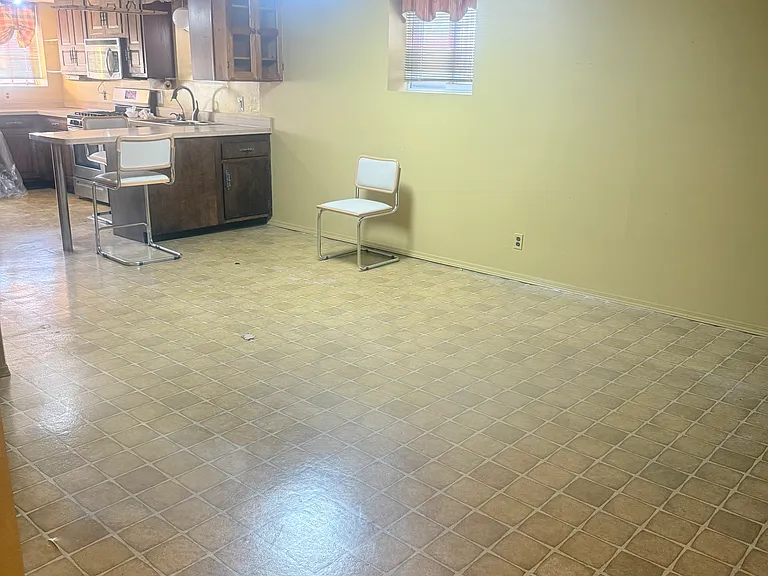 48 Elissa Ln #1 — Photo 12