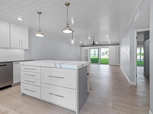 325 North Cswy, New Smyrna Beach, FL 32169