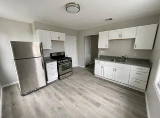 91 Summit St #2, Pawtucket, RI 02860