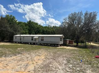 510 Lenore Ave, Interlachen, FL 32148