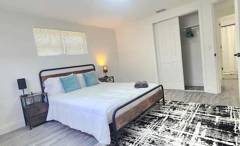 4012 Valencia Dr — Photo 9