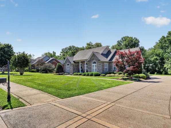110 Bloomsbury Dr, Portland, TN 37148