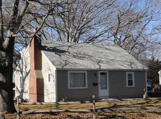 23 Brookshire Rd, Hyannis, MA 02601