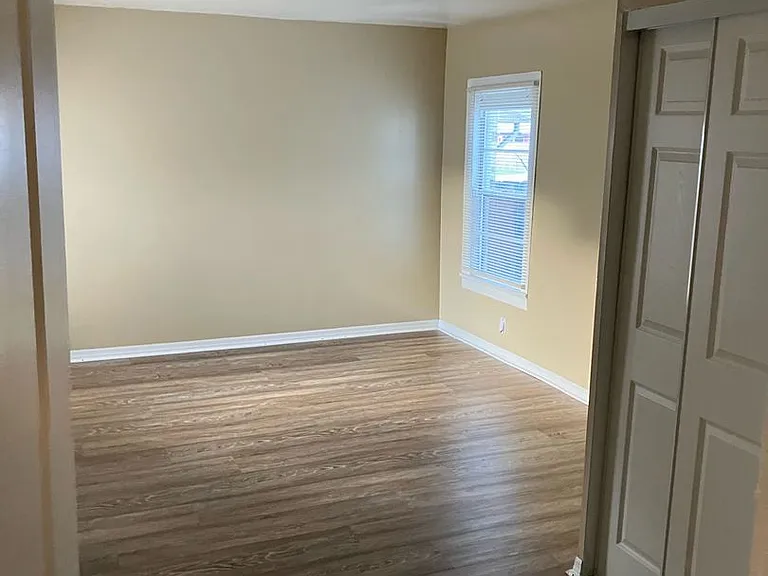 1151 Bender Ave — Photo 8