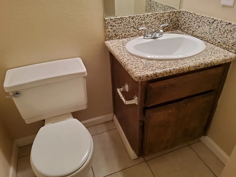 7909 S Laurelglen Blvd — Photo 5