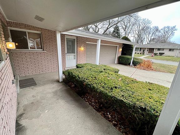 3rd image of 21610 Van K Dr
