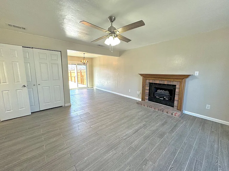 1037 Still Harbor Cir — Photo 3