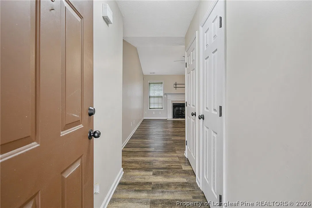 3 bed, 2.0 bath, 1603 sqft, $1,500 — Photo 3