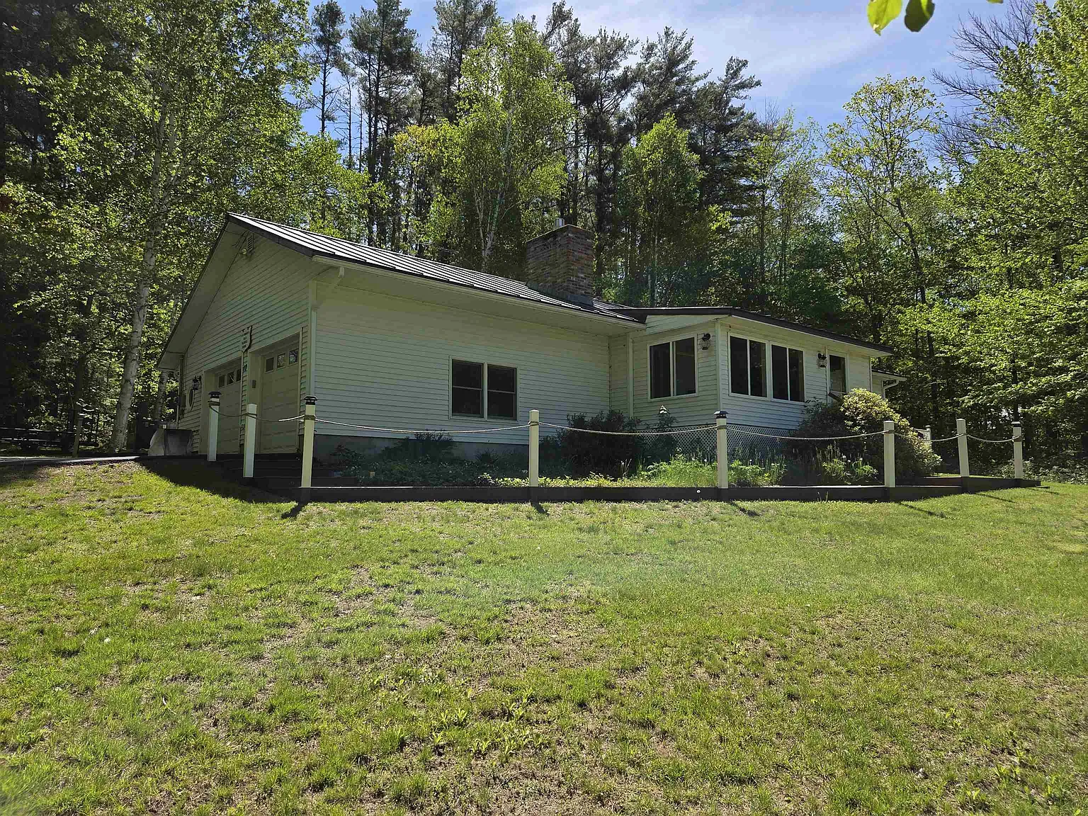 2 bed, 1.5 bath, 2272 sqft, $3,400 — Photo 3