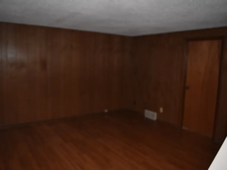 432 Surrey Hill Way — Photo 8