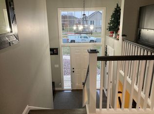 820 8th Ave SW, Pine Island, MN 55963