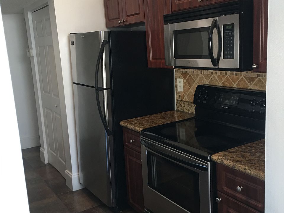 1st image of 10451 SW 157th Pl #200