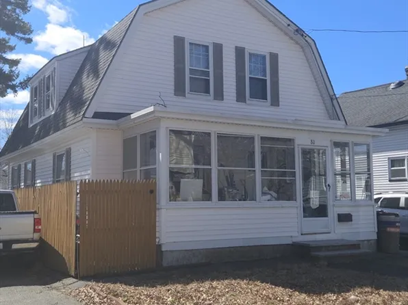 80 Upham St, Lowell, MA 01851
