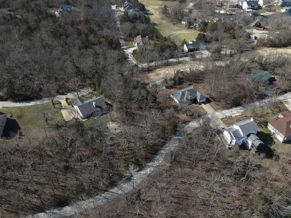 9663 Magnolia Dr, Hillsboro, MO 63050