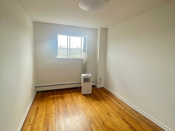 3rd image of 2742 Johnson Ave APT 3