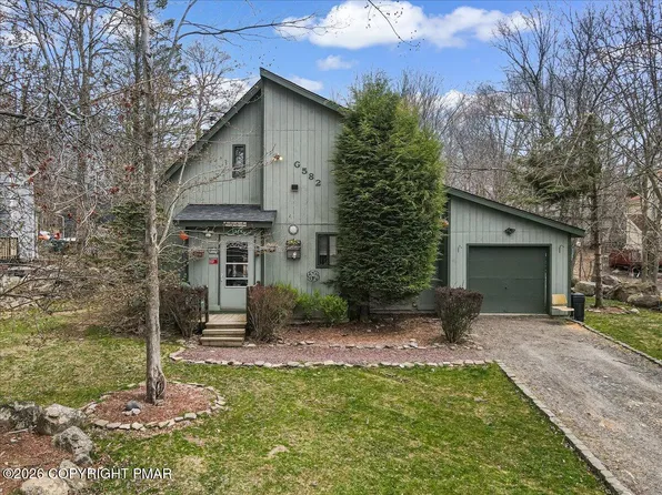 7924 Sleepy Hollow Dr, Tobyhanna, PA 18466