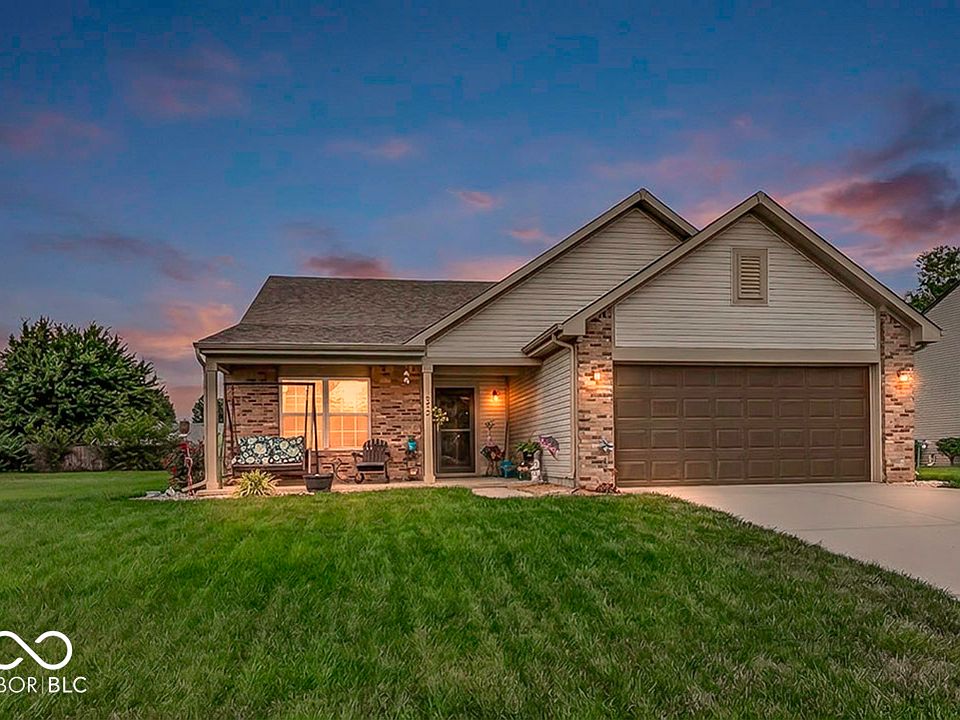 1st image of 672 Grassy Bend Dr