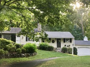 4 Secor Rd, Brookfield, CT 06804